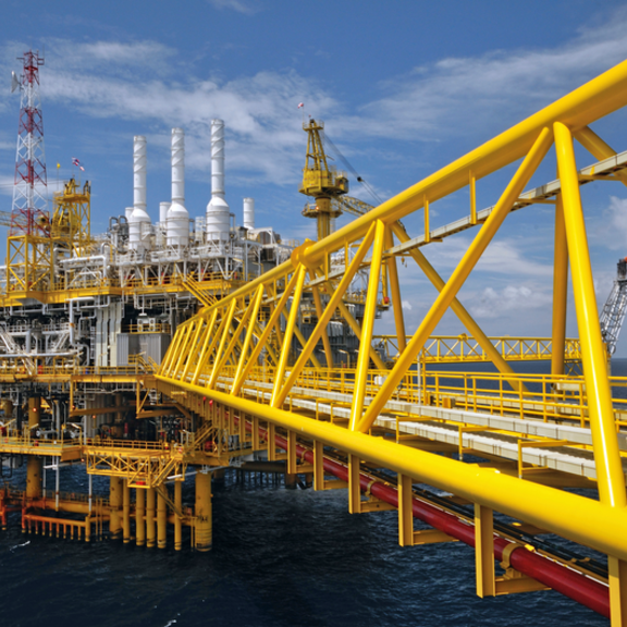 gas flare is on the oil rig platform-DirCom-Thinkstocks_credits